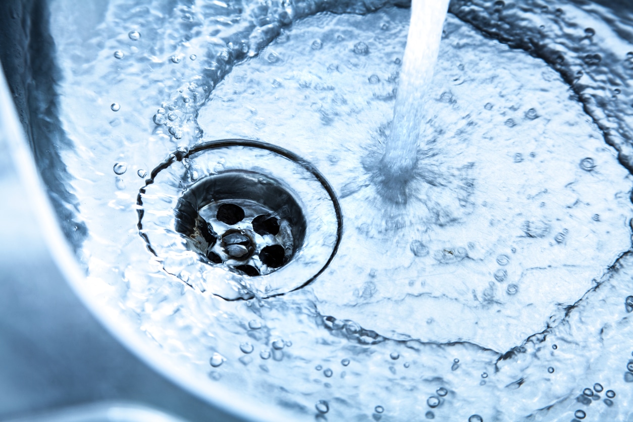 drain-cleaning-in-bloomington-il-why-you-should-never-ignore-a-slow-drain