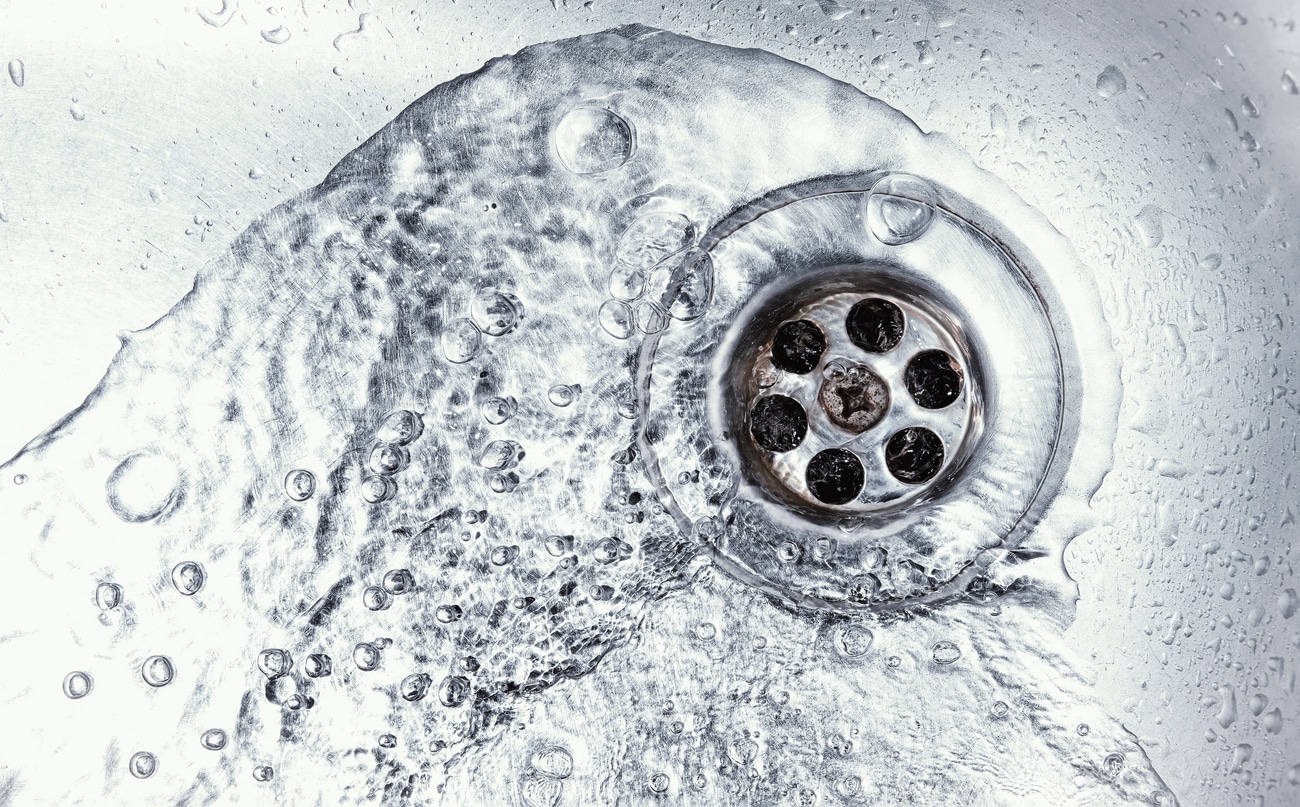unclog-drains-once-and-for-all-with-these-bathroom-drain-cleaning-tips